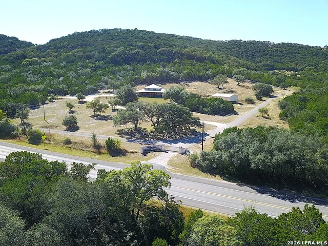 59 Deer Run Trail Concan, TX 78838