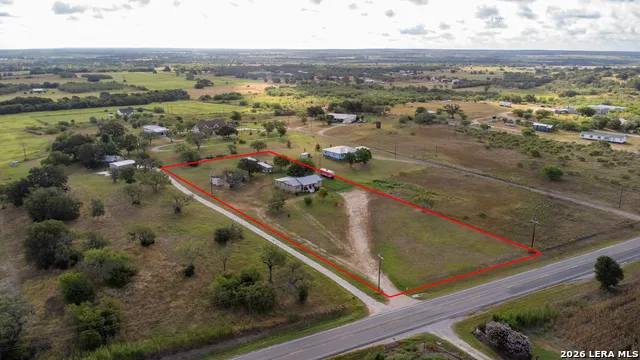 13073 FM 775 La Vernia, TX 78121