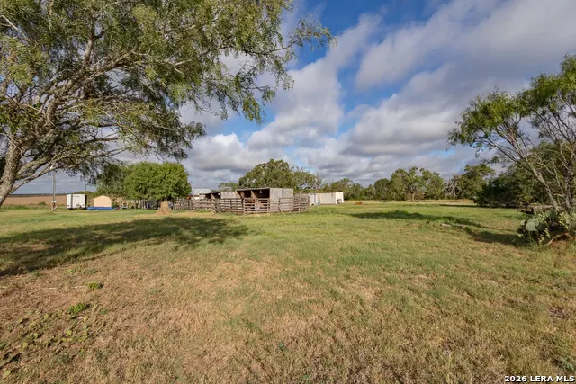 13073 FM 775 La Vernia, TX 78121