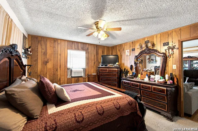 13073 FM 775 La Vernia, TX 78121