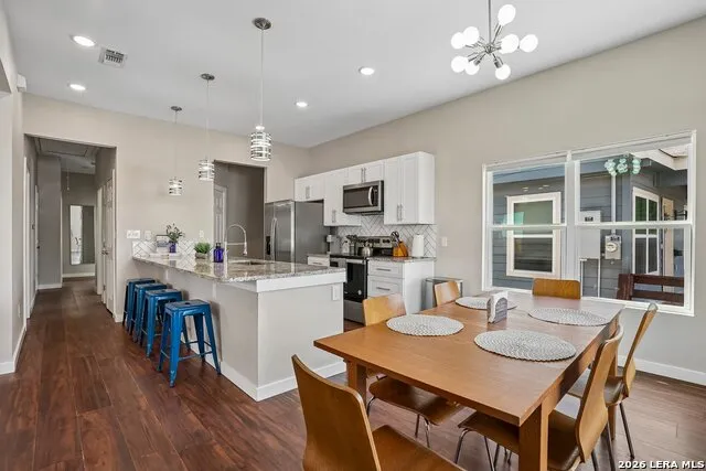 706 S OLIVE ST San Antonio, TX 78203