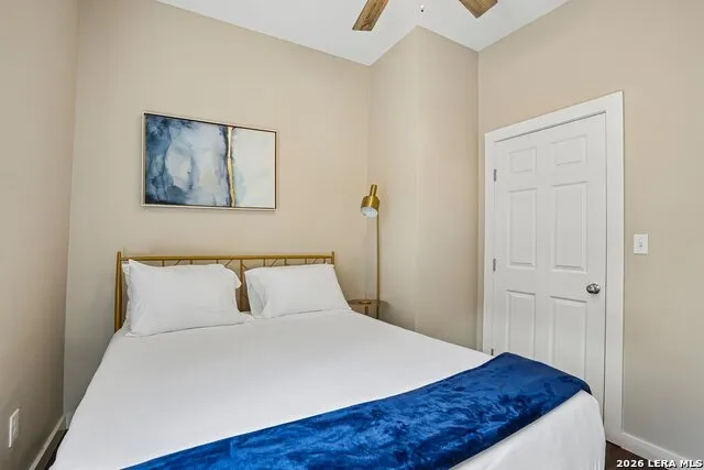 706 S OLIVE ST San Antonio, TX 78203