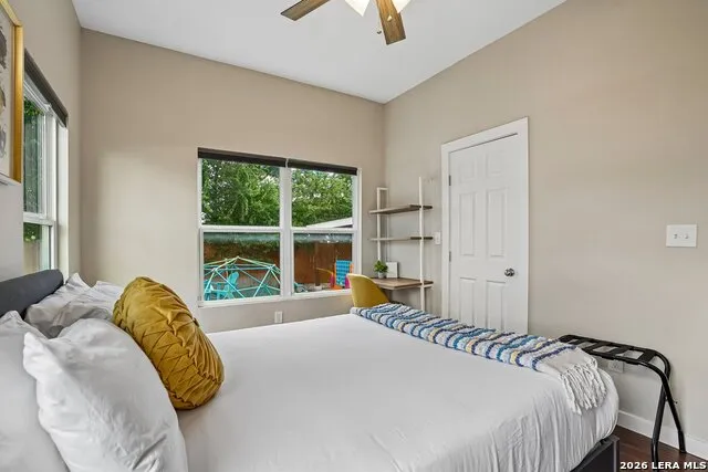706 S OLIVE ST San Antonio, TX 78203