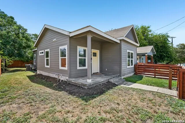 706 S OLIVE ST San Antonio, TX 78203