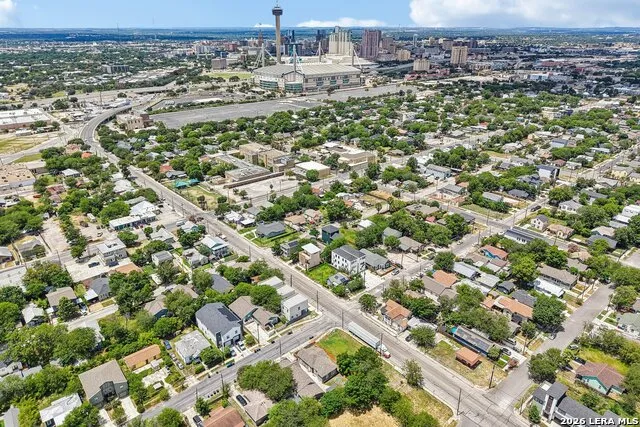 706 S OLIVE ST San Antonio, TX 78203
