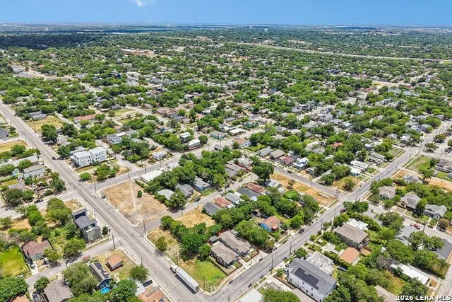 706 S OLIVE ST San Antonio, TX 78203