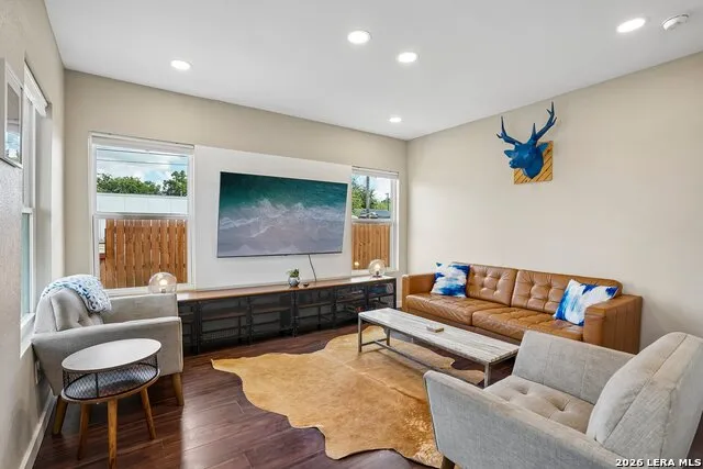 706 S OLIVE ST San Antonio, TX 78203