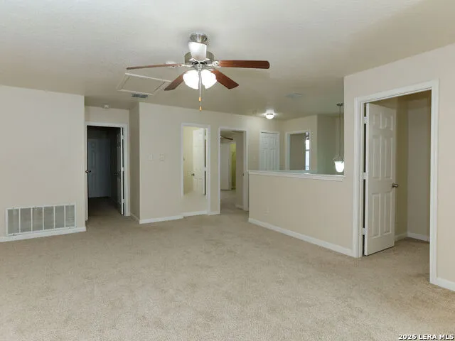 1202 Murray Winn Windcrest, TX 78239