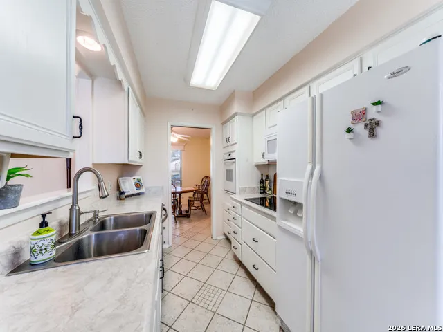 302 Cordoba Universal City, TX 78148