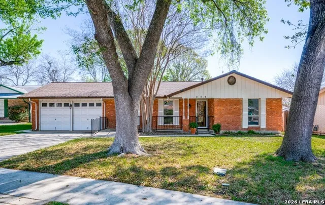 302 Cordoba Universal City, TX 78148
