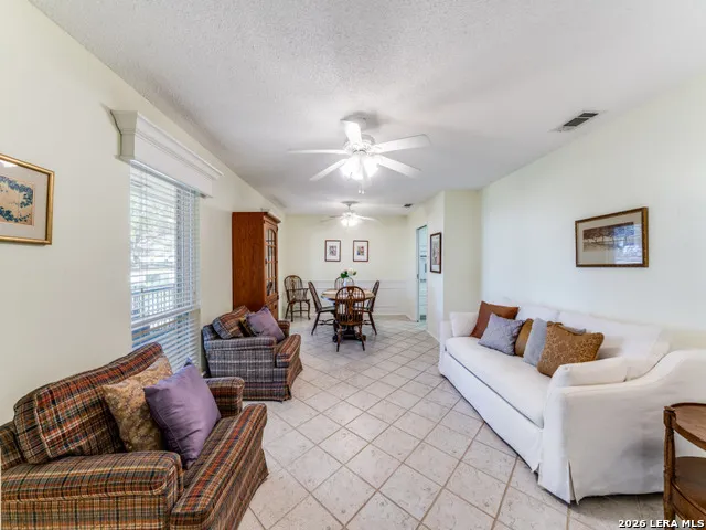 302 Cordoba Universal City, TX 78148