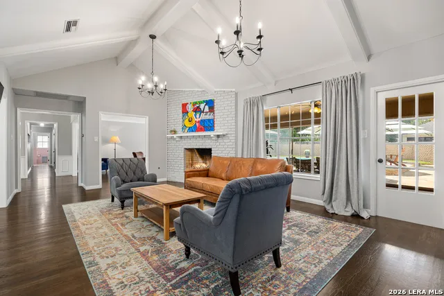 200 Sir Arthur Ct Castle Hills, TX 78213