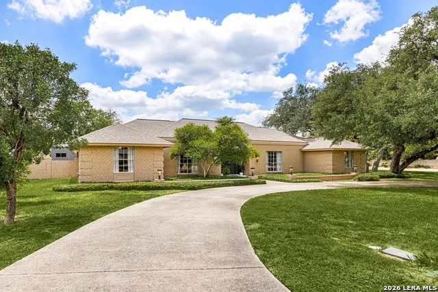 200 Sir Arthur Ct Castle Hills, TX 78213