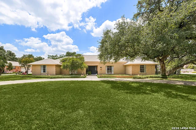 200 Sir Arthur Ct Castle Hills, TX 78213