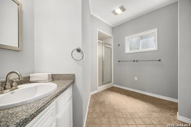 200 Sir Arthur Ct Castle Hills, TX 78213