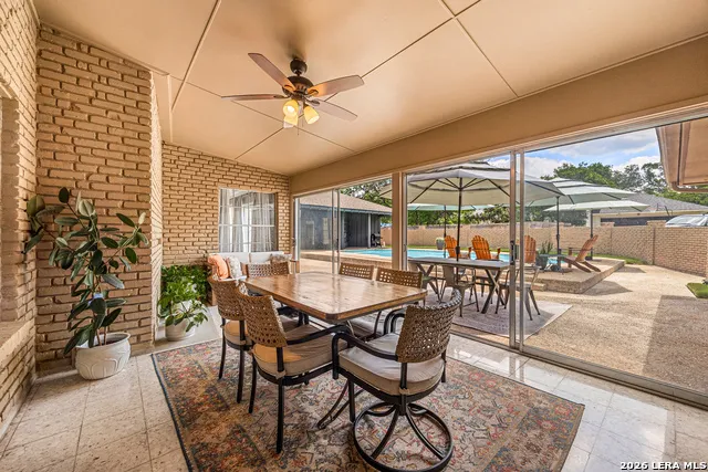 200 Sir Arthur Ct Castle Hills, TX 78213