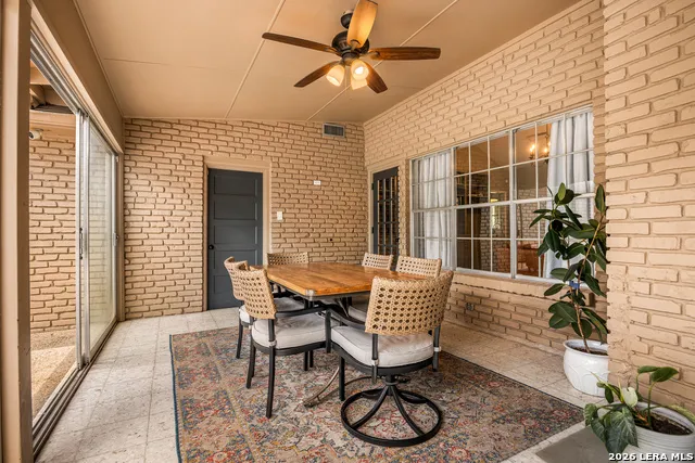 200 Sir Arthur Ct Castle Hills, TX 78213