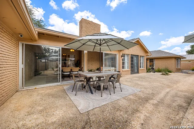 200 Sir Arthur Ct Castle Hills, TX 78213