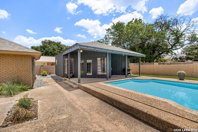 200 Sir Arthur Ct Castle Hills, TX 78213