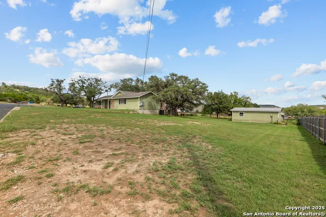 224 LOWER CRABAPPLE RD Fredericksburg, TX 78624