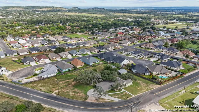 224 LOWER CRABAPPLE RD Fredericksburg, TX 78624