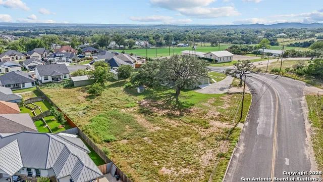 224 LOWER CRABAPPLE RD Fredericksburg, TX 78624