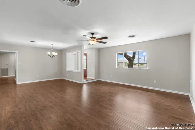 224 LOWER CRABAPPLE RD Fredericksburg, TX 78624