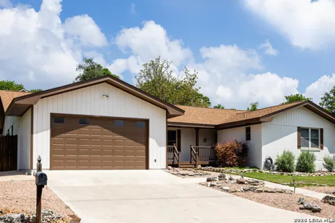708 Mockingbird Lane