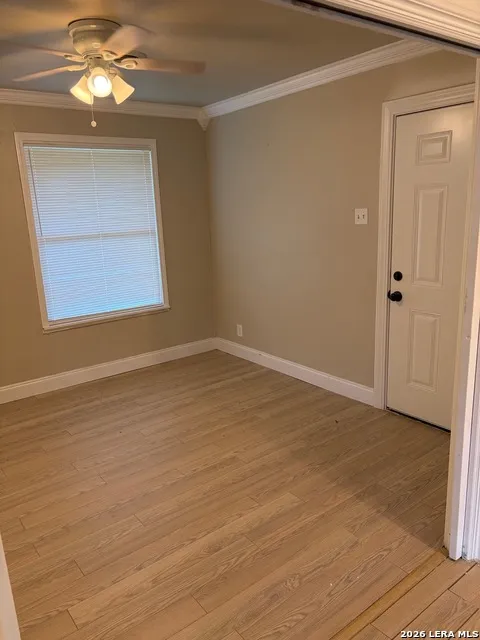302 E Byrd Blvd Universal City, TX 78148