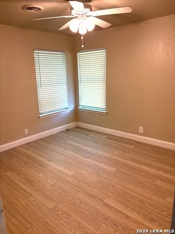 302 E Byrd Blvd Universal City, TX 78148
