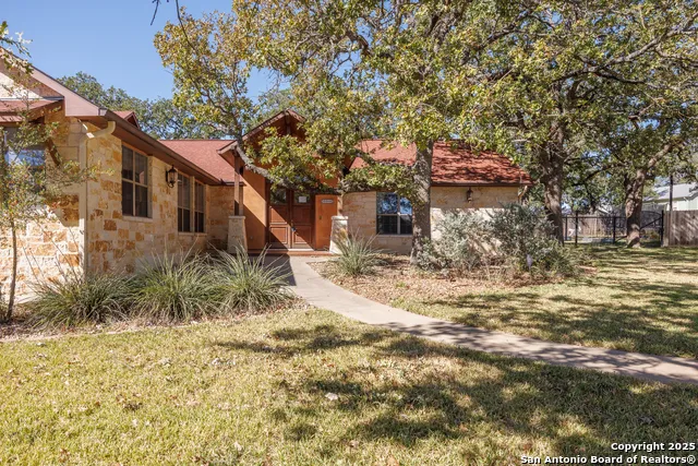 1200 Doe Run Fredericksburg, TX 78624