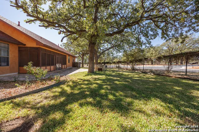 1200 Doe Run Fredericksburg, TX 78624