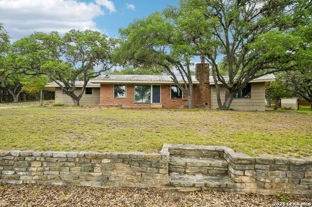 1876 ROCKY RD Blanco, TX 78606
