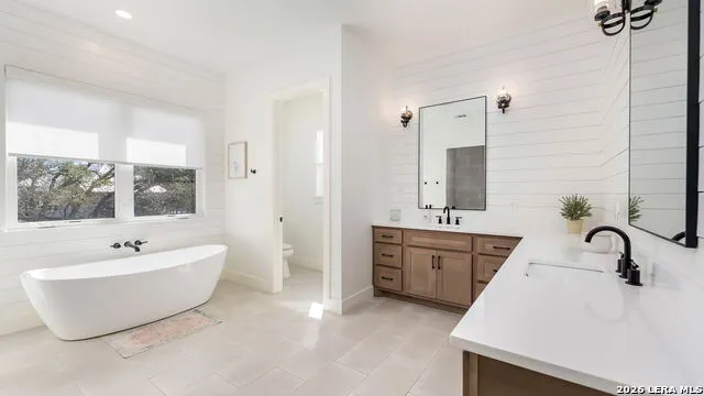 729 Fossil Springs Bulverde, TX 78163