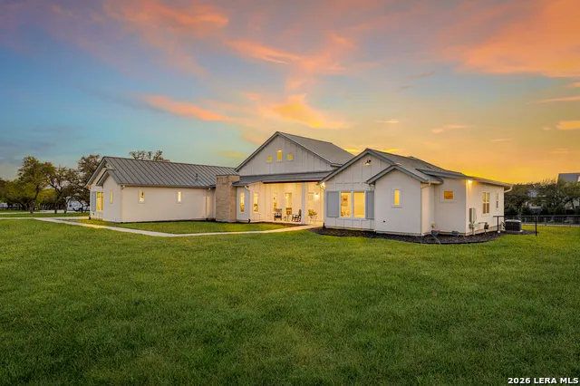 729 Fossil Springs Bulverde, TX 78163