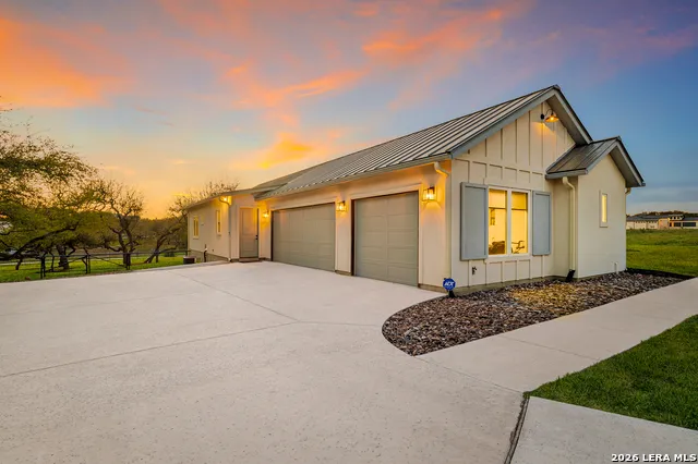 729 Fossil Springs Bulverde, TX 78163