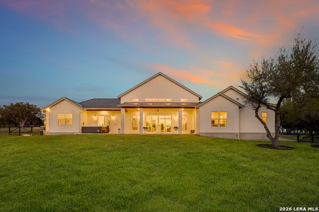 729 Fossil Springs Bulverde, TX 78163