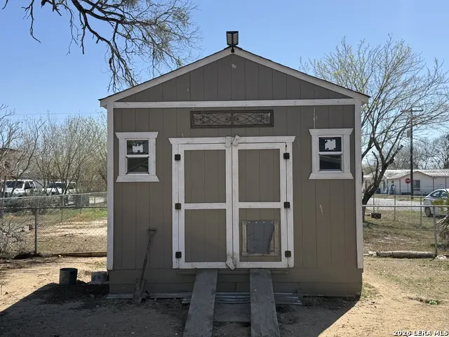 316 Welhausen Poth, TX 78147