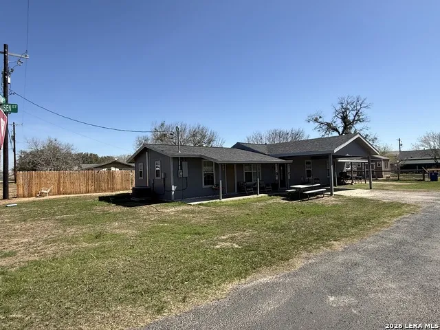 316 Welhausen Poth, TX 78147