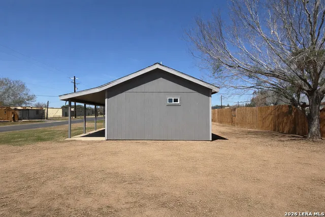 316 Welhausen Poth, TX 78147