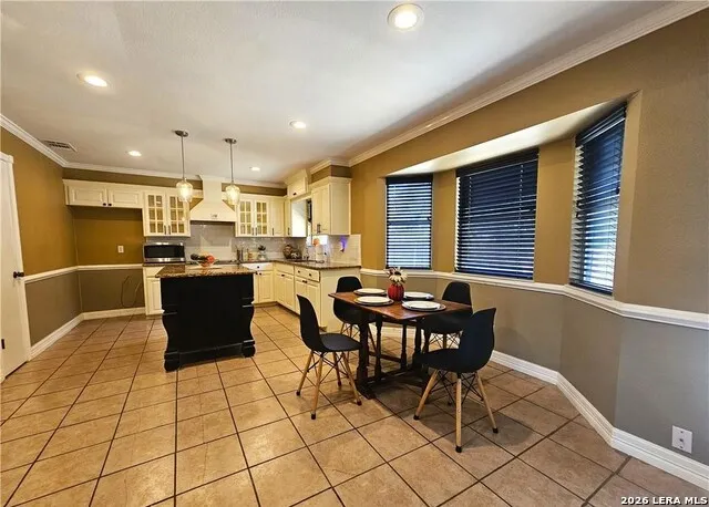 1648 EASTWOOD DR Seguin, TX 78155