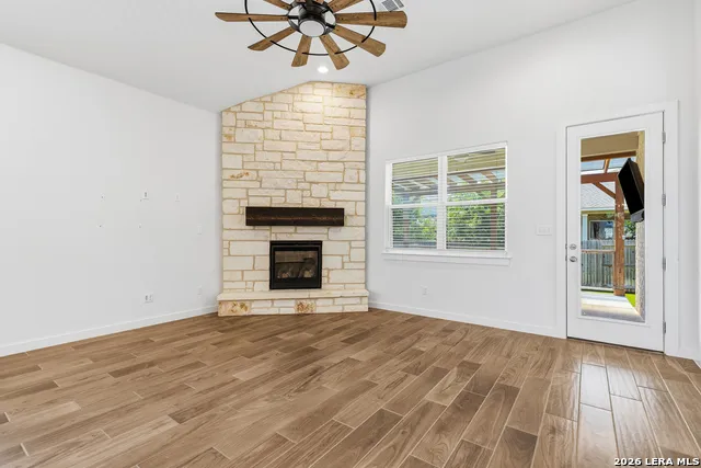 2233 Hoja Ave New Braunfels, TX 78132