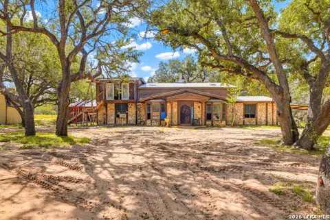 339 Shady Oaks Dr
