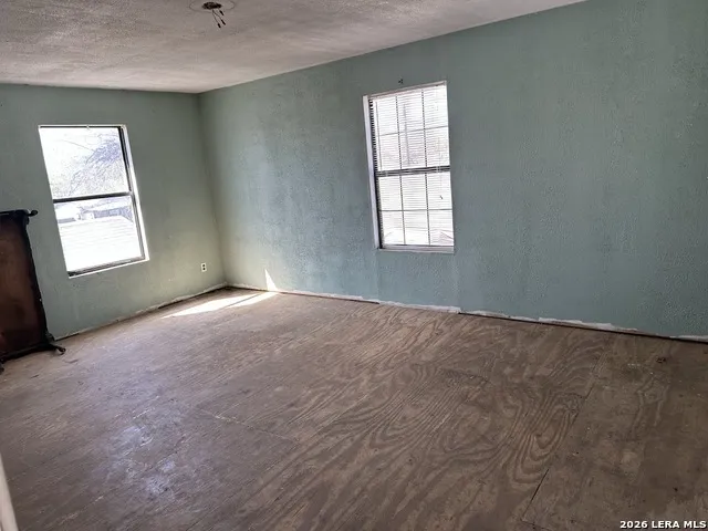 831 BRIGHTON San Antonio, TX 78211