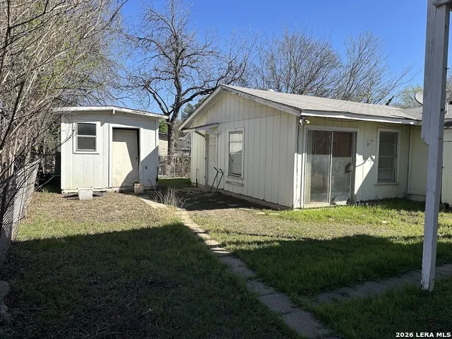 831 BRIGHTON San Antonio, TX 78211