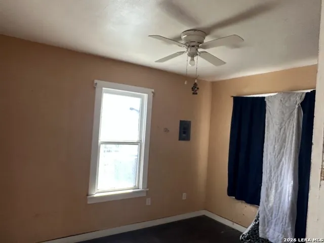 831 BRIGHTON San Antonio, TX 78211
