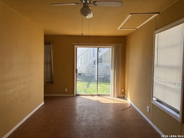 831 BRIGHTON San Antonio, TX 78211