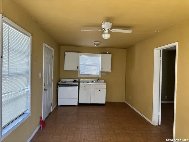 831 BRIGHTON San Antonio, TX 78211