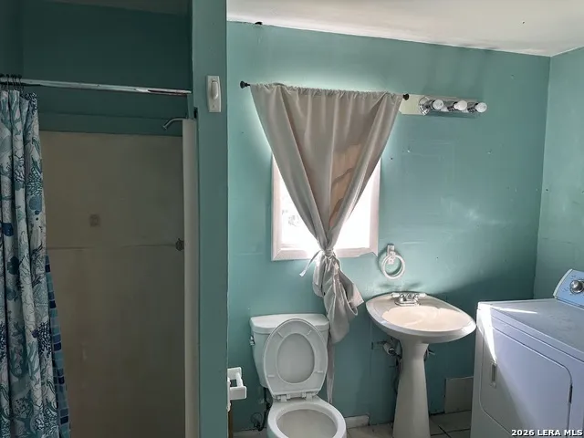 831 BRIGHTON San Antonio, TX 78211