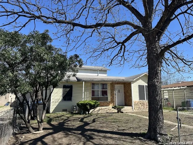 831 BRIGHTON San Antonio, TX 78211